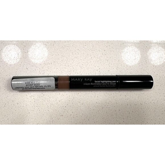 Mary Kay Facial Highlighting Pen SHADE 4 Brand New In Box - Picture 1 of 4